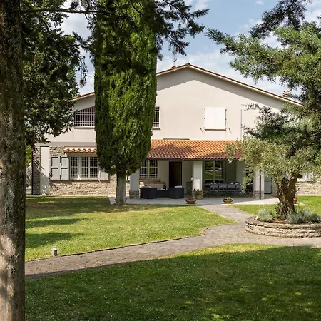 La Casetta 12, Emma Sarteano
